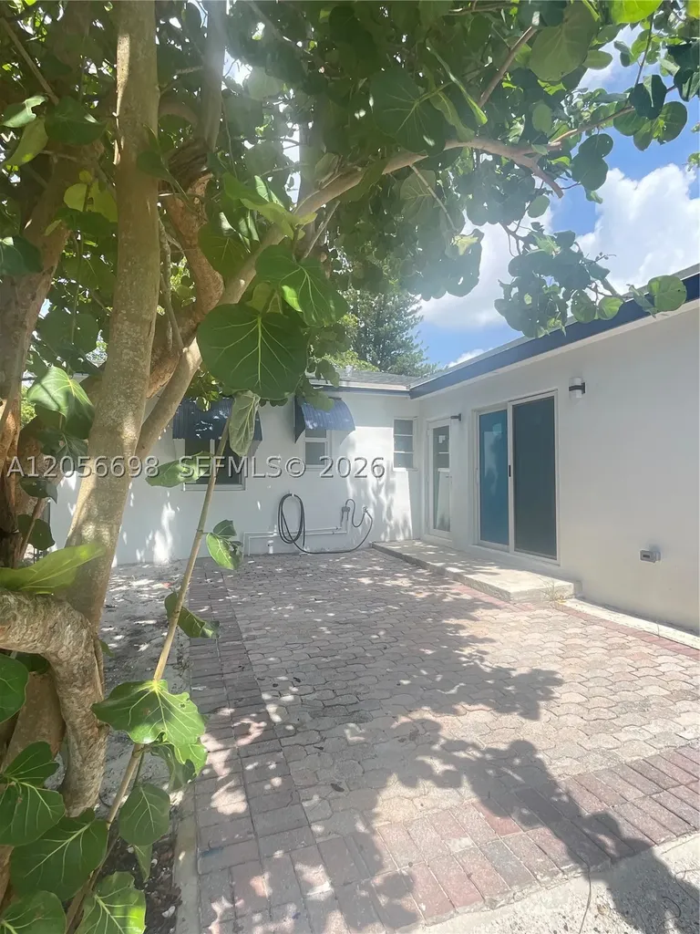 1420 NE 1st Avenue Fort Lauderdale FL 33304