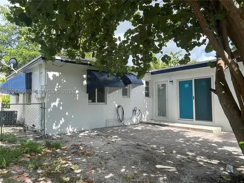 1420 NE 1st Avenue Fort Lauderdale FL 33304