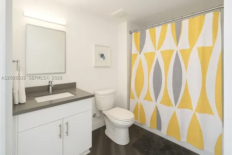 5880 Collins Avenue Miami Beach FL 33140