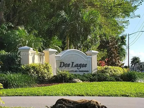 16 Via De Casas Sur Boynton Beach FL 33426