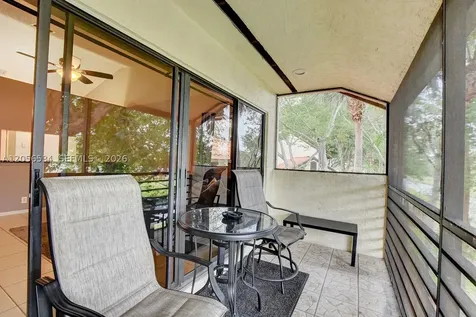 16 Via De Casas Sur Boynton Beach FL 33426