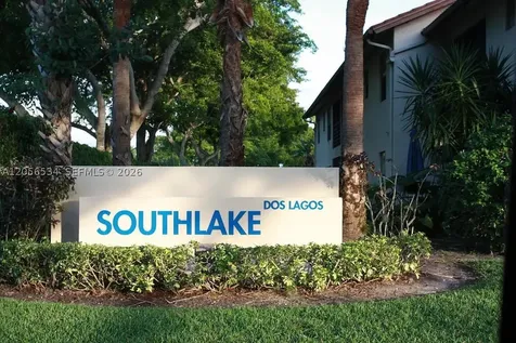 16 Via De Casas Sur Boynton Beach FL 33426