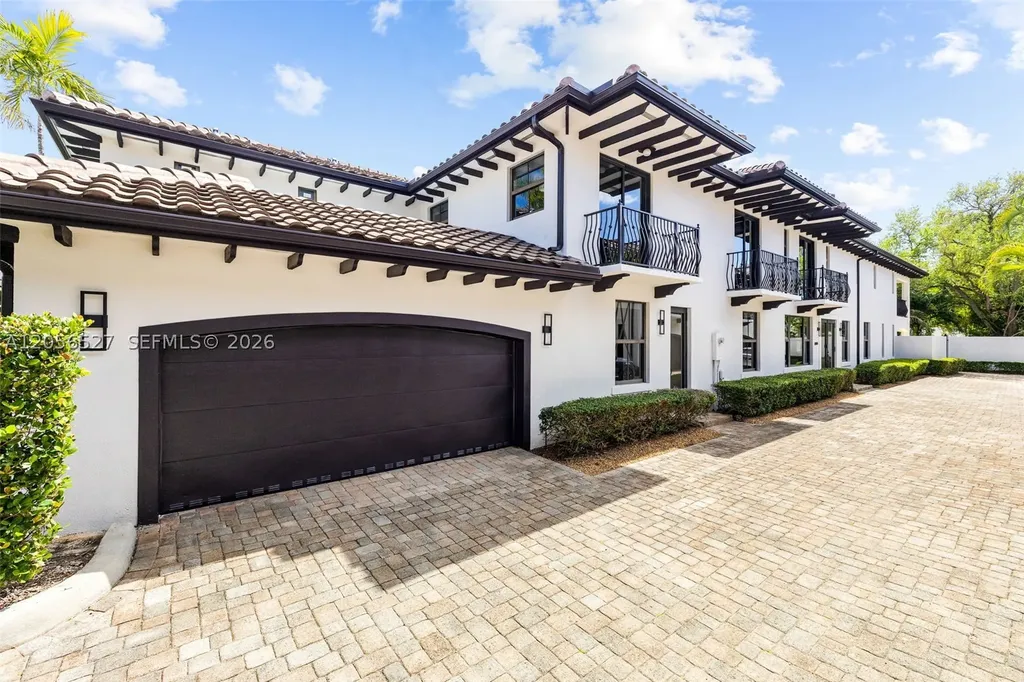 3020 Mcdonald Street Miami FL 33133