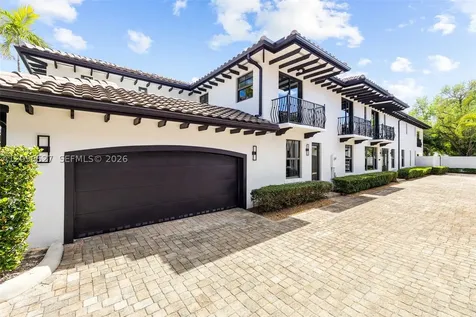 3020 Mcdonald Street Miami FL 33133