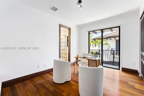 3020 Mcdonald Street Miami FL 33133