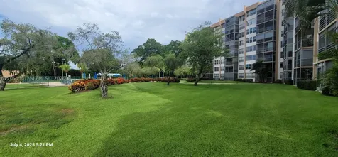 1300 Saint Charles Place Pembroke Pines FL 33026
