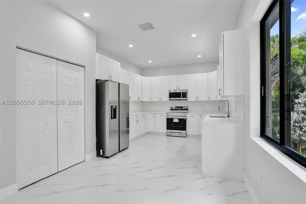 2445 SW 43rd Terrace Fort Lauderdale FL 33317
