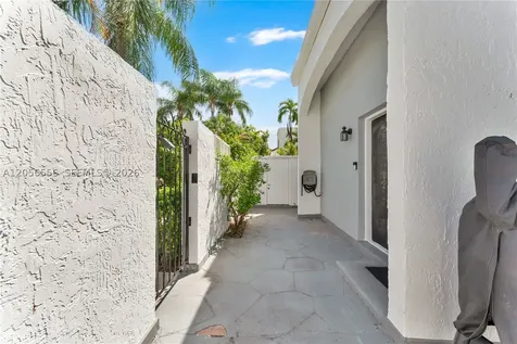 20903 Leeward Court Aventura FL 33180