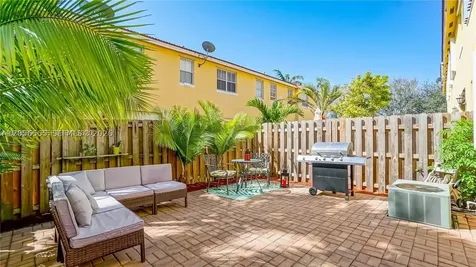 14960 SW 9th Lane Miami FL 33194