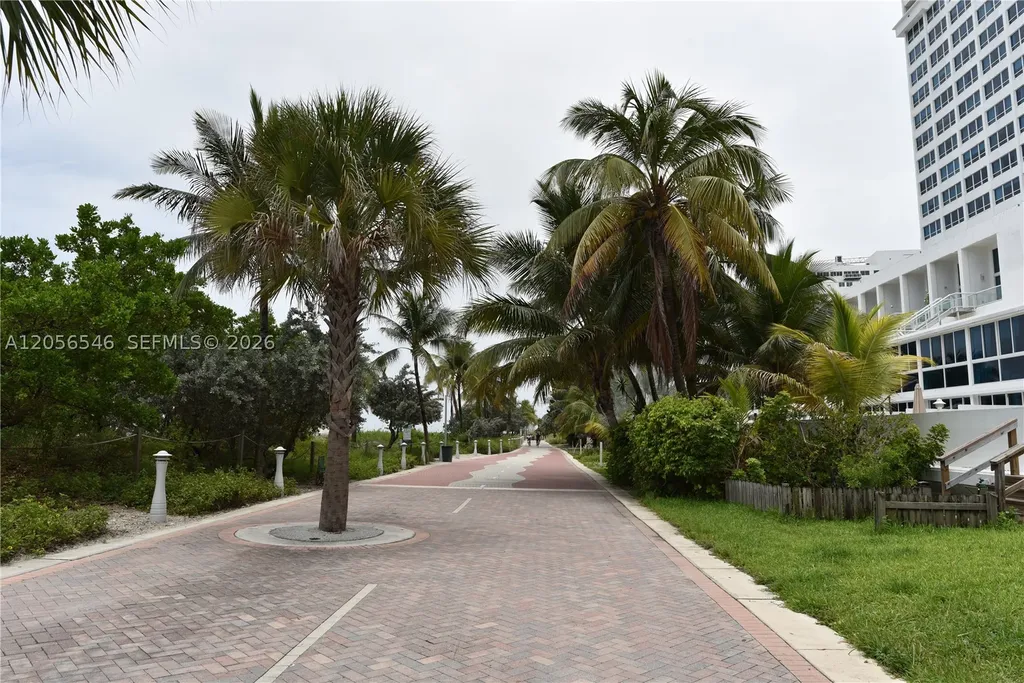 5555 Collins Avenue Miami Beach FL 33140