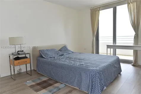 5555 Collins Avenue Miami Beach FL 33140