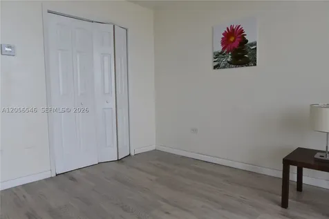 5555 Collins Avenue Miami Beach FL 33140