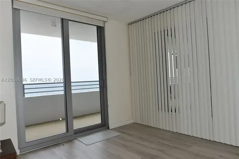 5555 Collins Avenue Miami Beach FL 33140