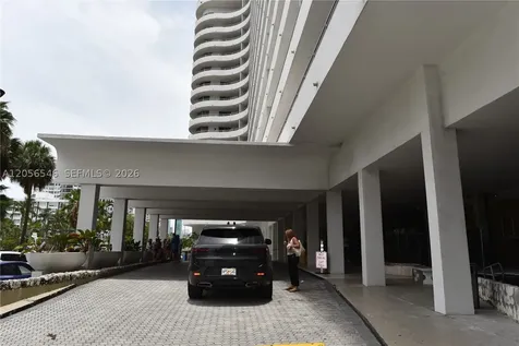 5555 Collins Avenue Miami Beach FL 33140