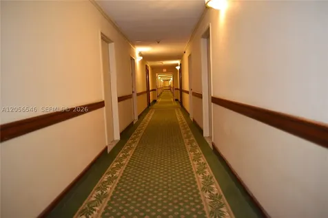 5555 Collins Avenue Miami Beach FL 33140