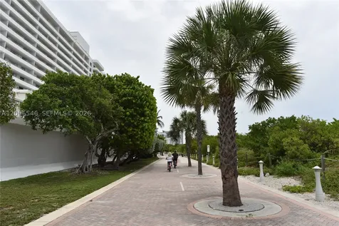 5555 Collins Avenue Miami Beach FL 33140