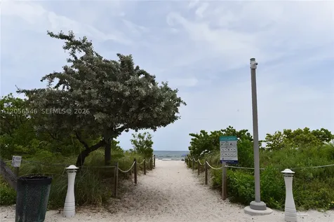 5555 Collins Avenue Miami Beach FL 33140