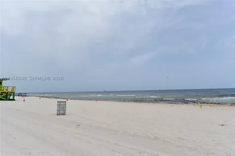 5555 Collins Avenue Miami Beach FL 33140