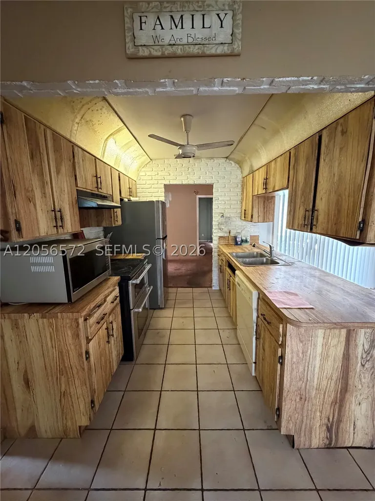 9840 NW 25th Court Coral Springs FL 33065