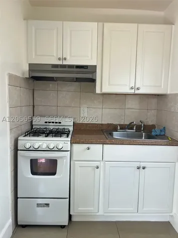 1281 NW 60th Street Miami FL 33142
