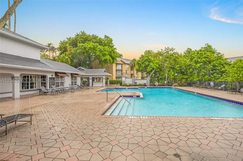 4025 W Mcnab Road Pompano Beach FL 33069