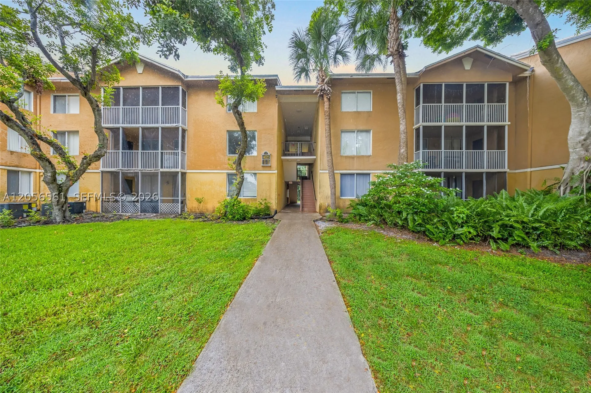 4025 W Mcnab Road Pompano Beach FL 33069