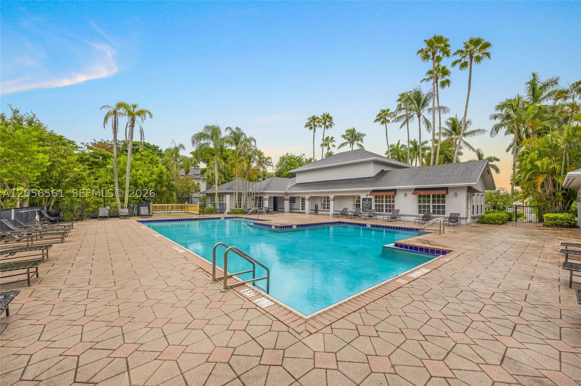 4025 W Mcnab Road Pompano Beach FL 33069