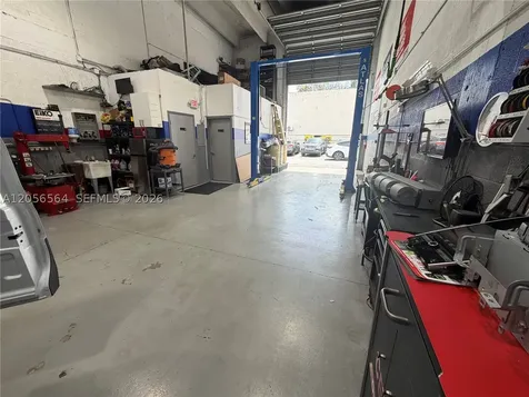 Mechanic Shop NW For Sale Hialeah Gardens FL 33018