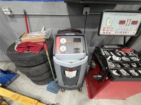 Mechanic Shop NW For Sale Hialeah Gardens FL 33018