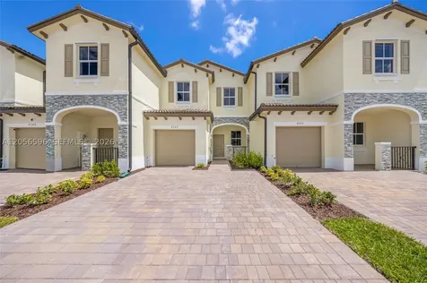 2567 SE 25th Drive Homestead FL 33035