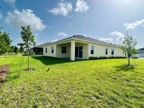 1097 Haywagon Trail Loxahatchee FL 33470