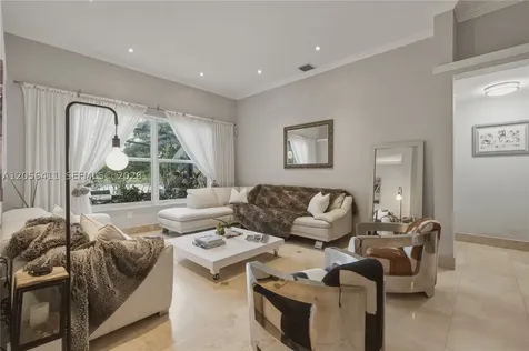 1032 NW 139th Terrace Pembroke Pines FL 33028