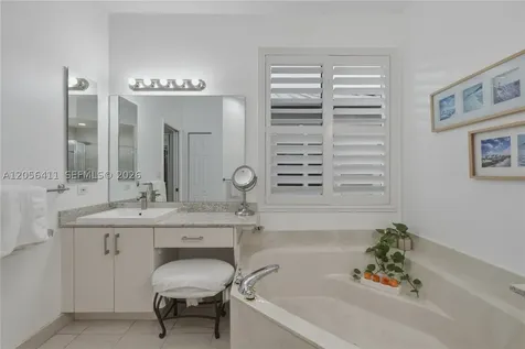 1032 NW 139th Terrace Pembroke Pines FL 33028