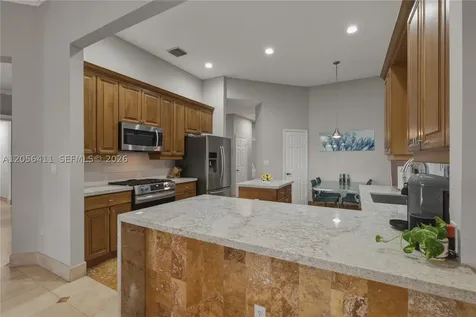 1032 NW 139th Terrace Pembroke Pines FL 33028