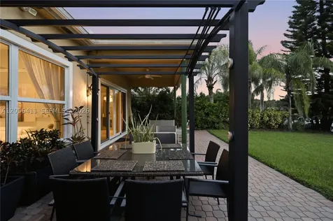 1032 NW 139th Terrace Pembroke Pines FL 33028