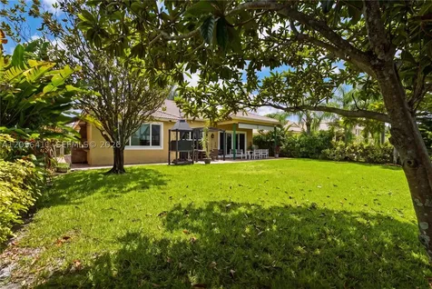 1032 NW 139th Terrace Pembroke Pines FL 33028