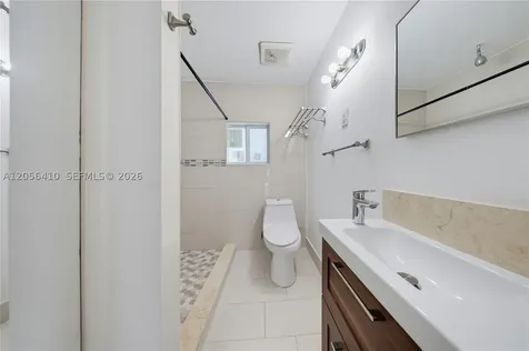 76 W 14 Street Hialeah FL 33010