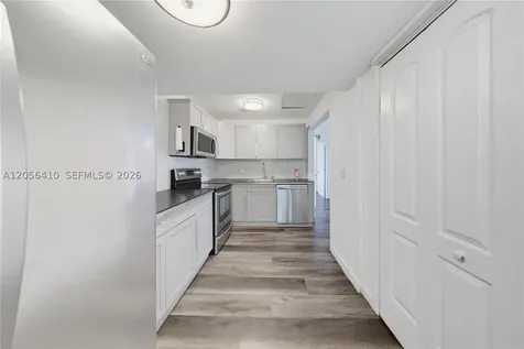 76 W 14 Street Hialeah FL 33010