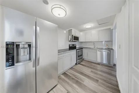 76 W 14 Street Hialeah FL 33010