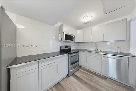 76 W 14 Street Hialeah FL 33010
