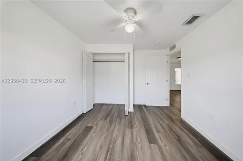 76 W 14 Street Hialeah FL 33010