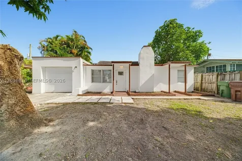 76 W 14 Street Hialeah FL 33010