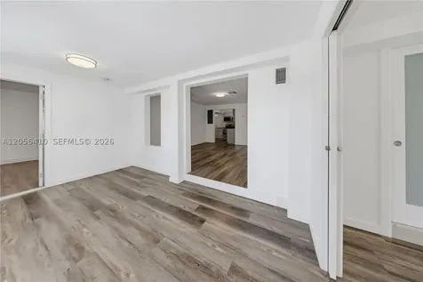 76 W 14 Street Hialeah FL 33010