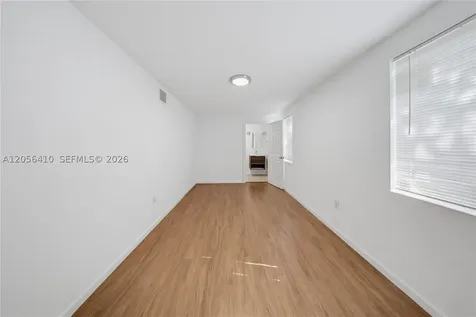 76 W 14 Street Hialeah FL 33010