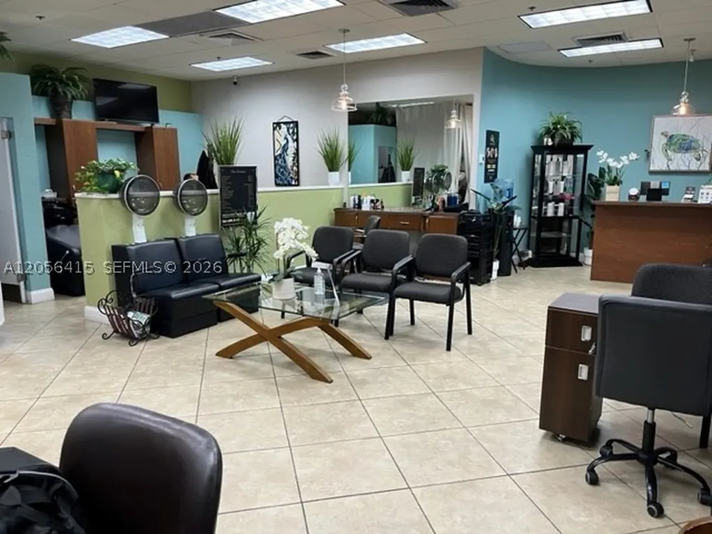 631 N Saxony N Delray Beach FL 33446