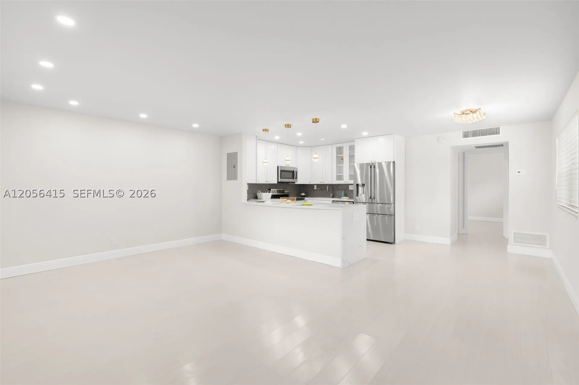631 N Saxony N Delray Beach FL 33446