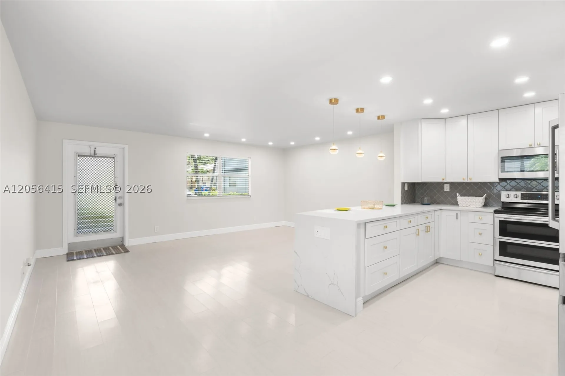 631 N Saxony N Delray Beach FL 33446