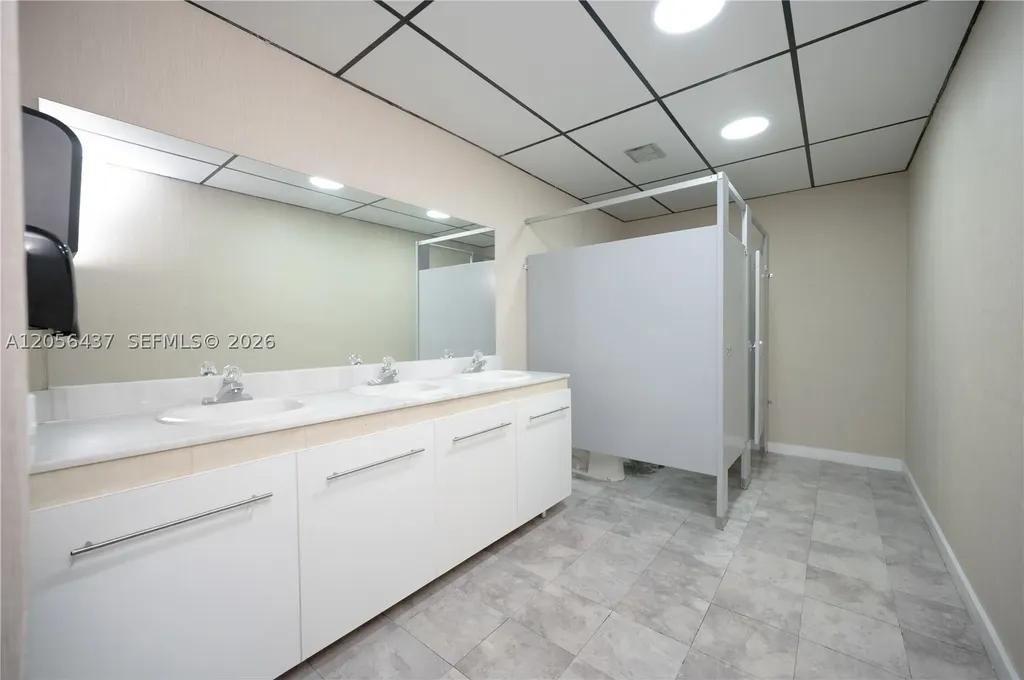 1100 S Powerline Road Pompano Beach FL 33069