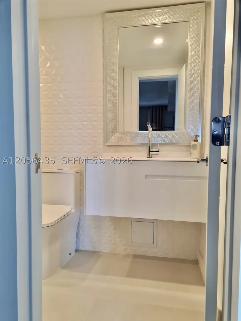 3001 S Ocean Drive Hollywood FL 33019