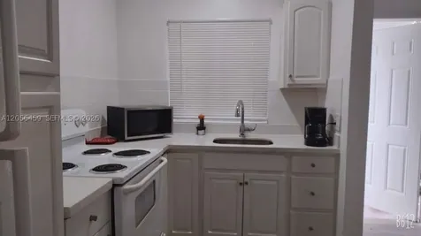 635 SW 16th Avenue Miami FL 33135